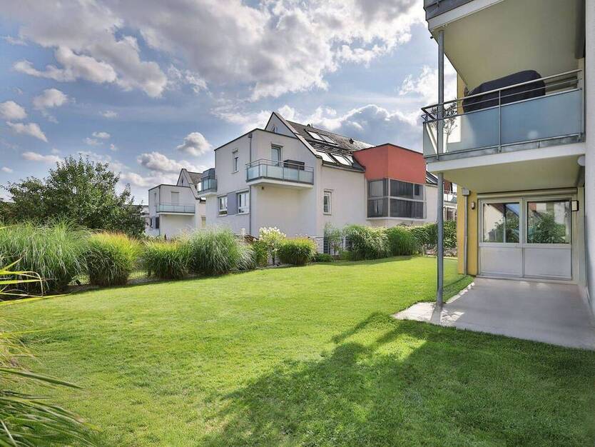 Moderne 4-Zimmer-Wohnung mit großem Gartenanteil in Südausrichtung