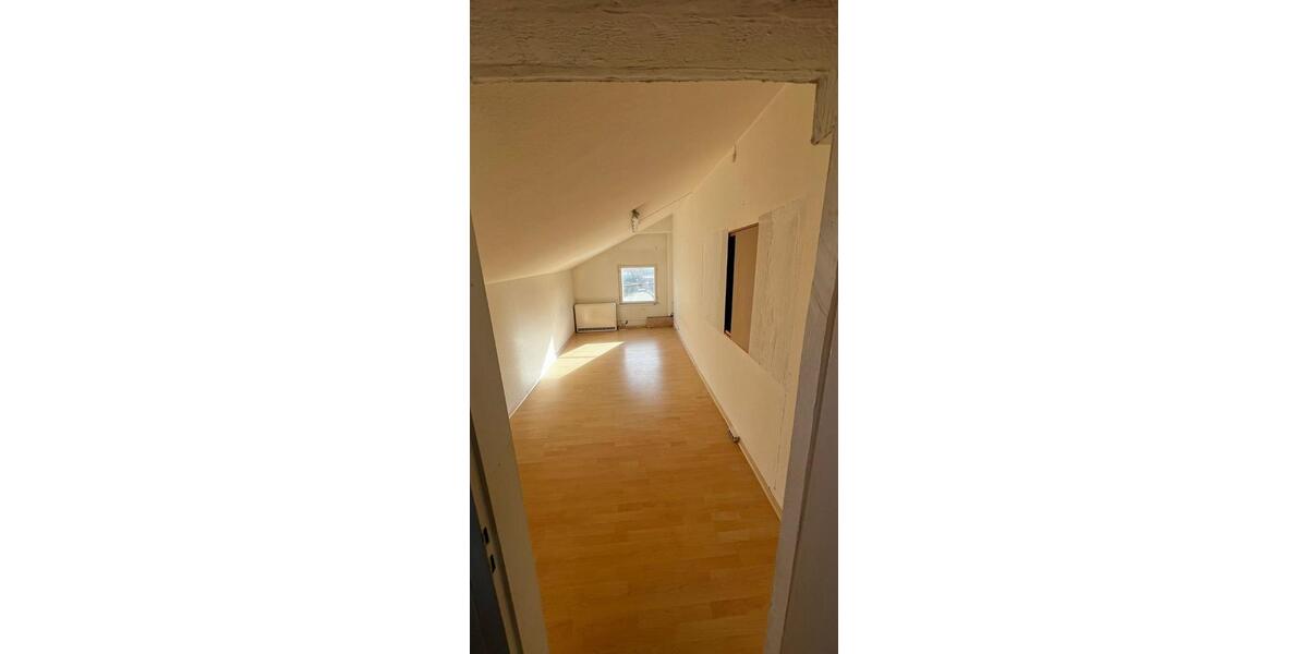 Dachgeschoßwohnung Sindelfingen - 2 Zimmer, 50 m&sup2;, 500&euro; | Angebot:24828106