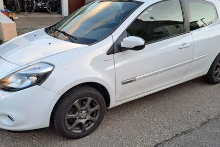 Renault Clio 68.000 km 6.000 &euro; Leinfelden-Echterdingen 70771