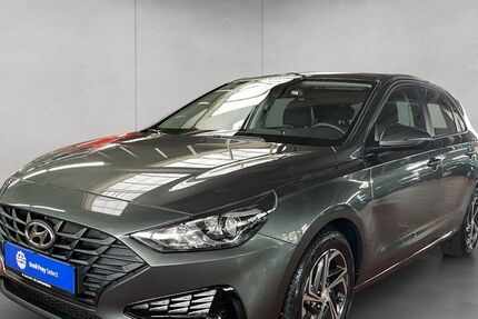 Hyundai i30 20.004 km 16.890 € Esslingen 73730