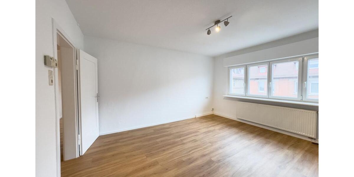 Dachgeschoßwohnung Stuttgart Bad Cannstatt - 3 Zimmer, 75 m&sup2;, 1.200&euro; | Angebot:25920871
