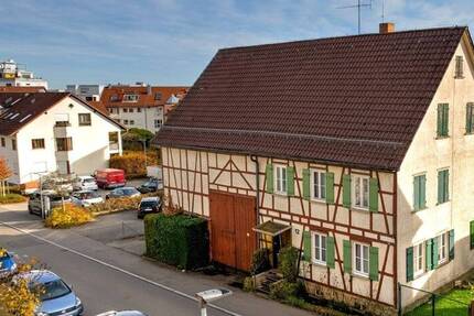 VERKAUFSSTART: Renovierungsbedürftiges Bauernhaus mit Scheuer und Werkstatt 5 zimmer