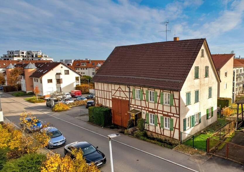 VERKAUFSSTART: Renovierungsbedürftiges Bauernhaus mit Scheuer und Werkstatt 5 zimmer