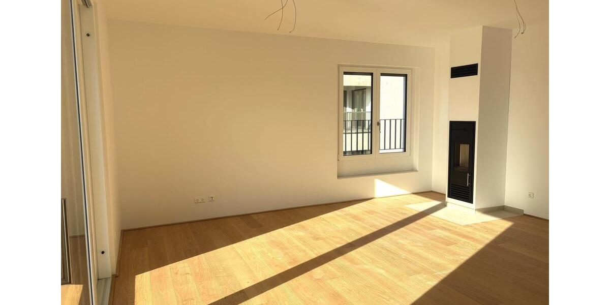 Dachgeschoßwohnung Leonberg - 3 Zimmer, 99 m&sup2;, 2.083&euro; | Angebot:23712851
