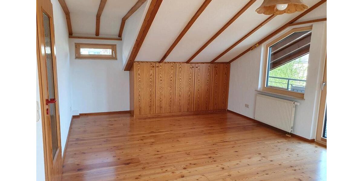 Dachgeschoßwohnung Wildberg - 3 Zimmer, 78 m&sup2;, 990&euro; | Angebot:24381909