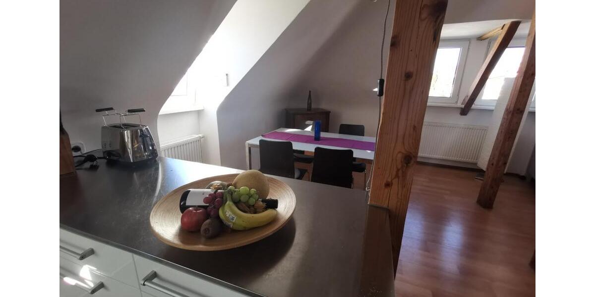Dachgeschoßwohnung Stuttgart Degerloch - 2 Zimmer, 47 m&sup2;, 890&euro; | Angebot:24593198