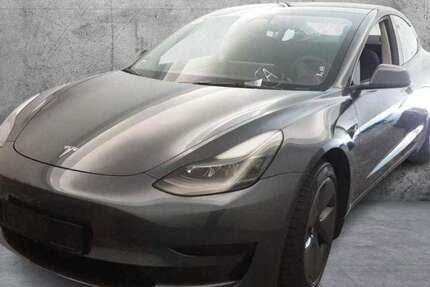 Tesla Model 3 36.221 km 28.490 &euro; Böblingen 71032