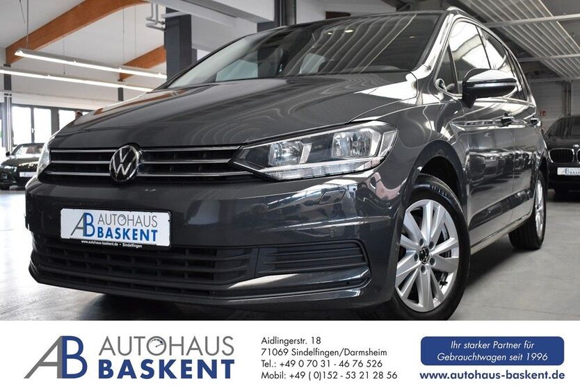 VW Touran 140.500 km 21.890 € Sindelfingen-Darmsheim 71069