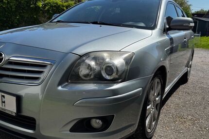 Toyota Avensis 199.100 km 3.399 &euro; Ostelsheim 75395