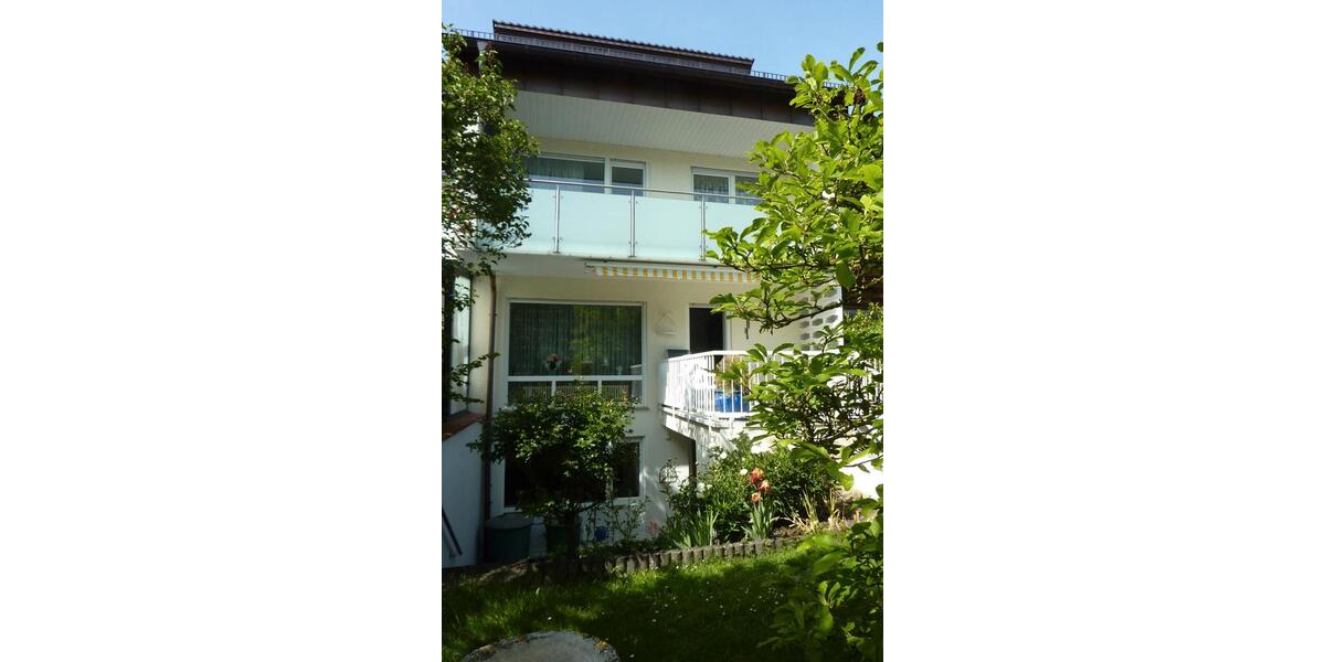 Reihenhaus Leonberg - 6 Zimmer, 156 m&sup2;, 2.000&euro; | Angebot:27617781