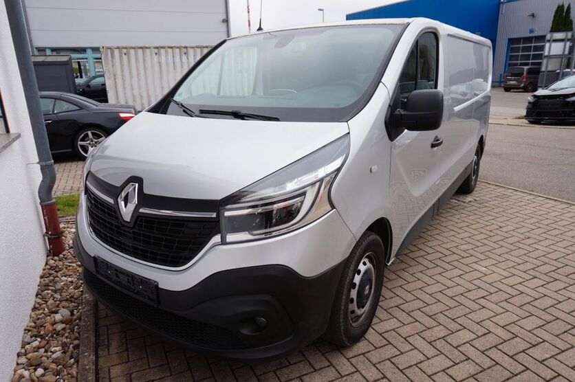 Renault Trafic 125.900 km 23.690 € Calw 75365