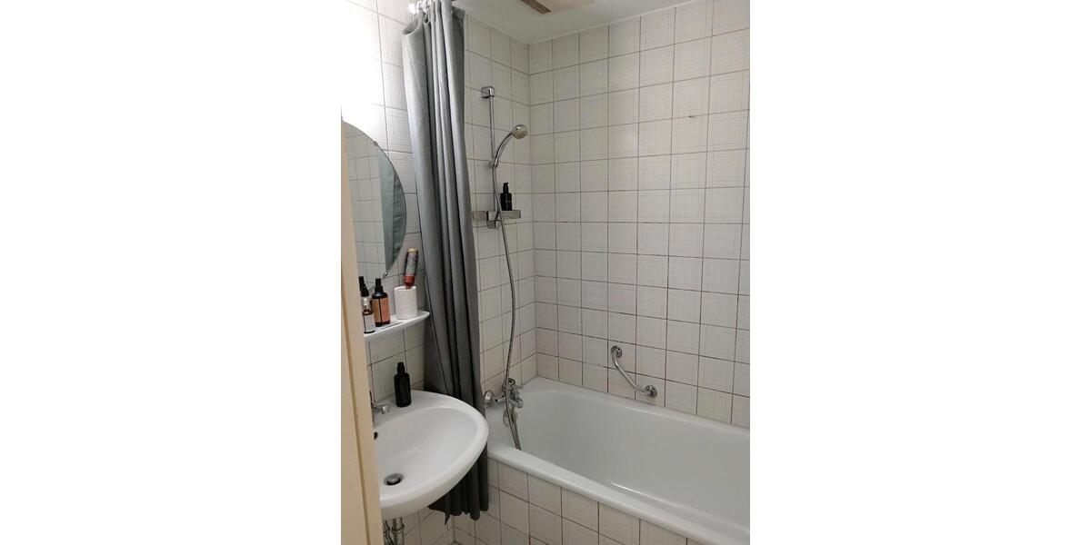 Etagenwohnung Rottenburg am Neckar - 1.5 Zimmer, 50 m&sup2;, 700&euro; | Angebot:26033395