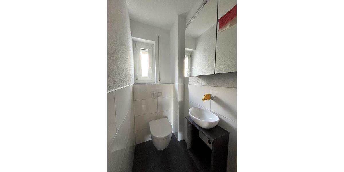 Etagenwohnung Ludwigsburg Hoheneck - 5.5 Zimmer, 135 m&sup2;, 1.800&euro; | Angebot:25993866