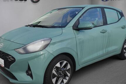Hyundai i10 12.500 km 13.490 € Pforzheim 75177