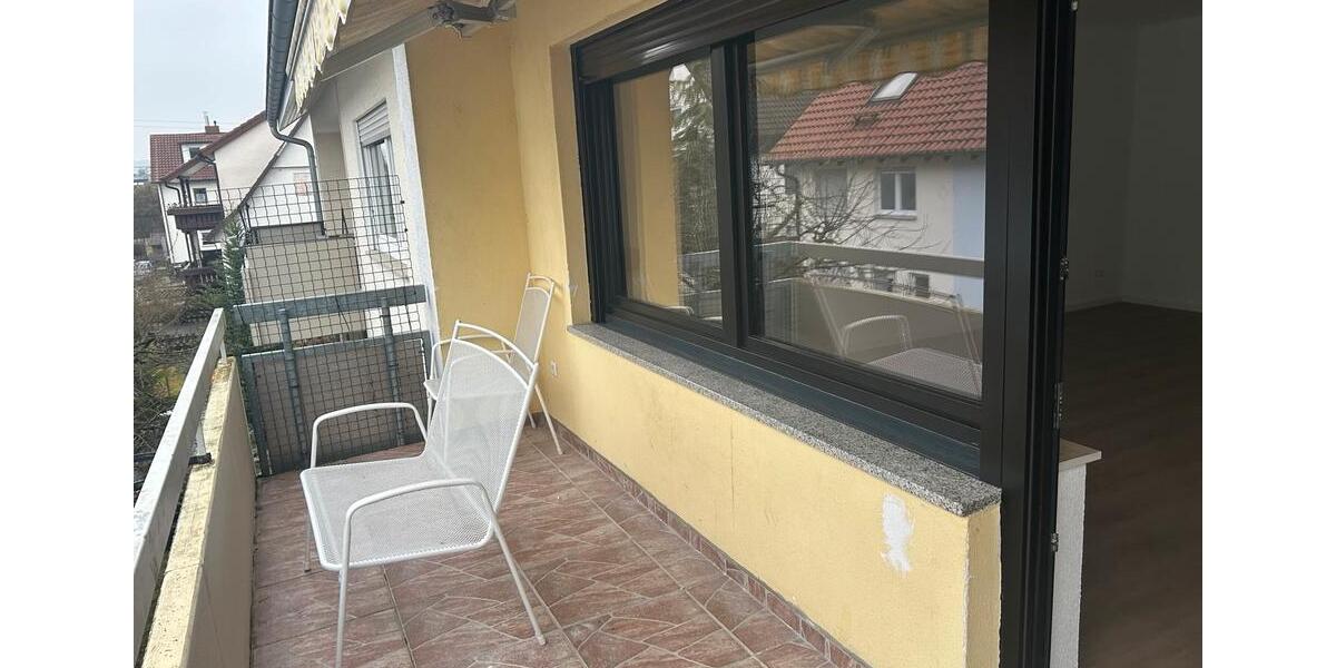 Etagenwohnung Esslingen am Neckar Pliensauvorstadt - 3 Zimmer, 96 m&sup2;, 1.300&euro; | Angebot:24549181