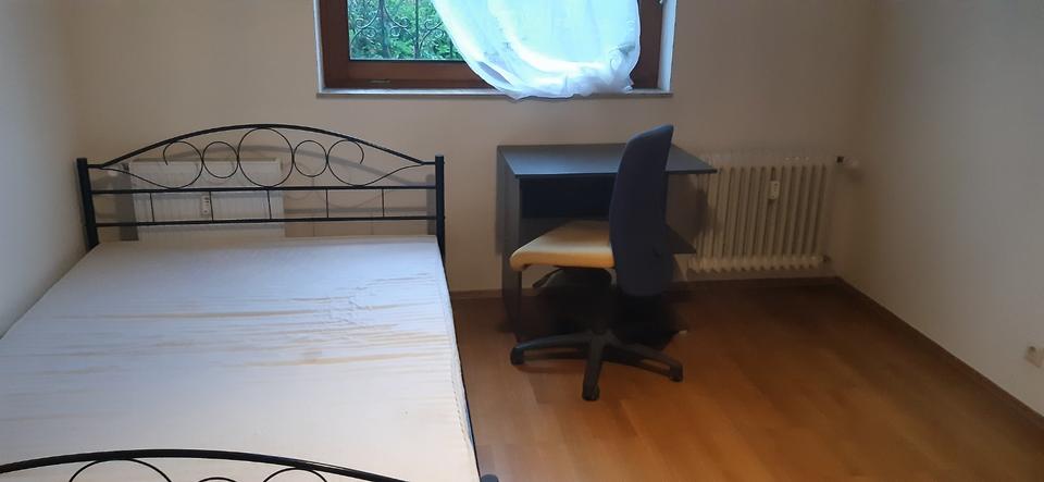 Etagenwohnung Tübingen Derendingen - 1 Zimmer, 15 m&sup2;, 260&euro; | Angebot:24876921