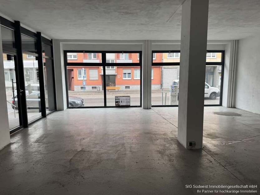 Einzelhandel in Pforzheim 2.850 € 210 m²