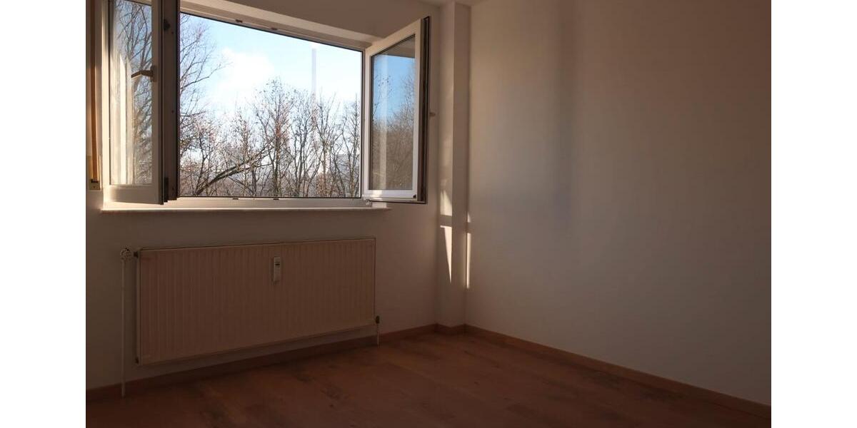 Etagenwohnung Esslingen am Neckar Oberesslingen - 2.5 Zimmer, 44 m&sup2;, 560&euro; | Angebot:26488471
