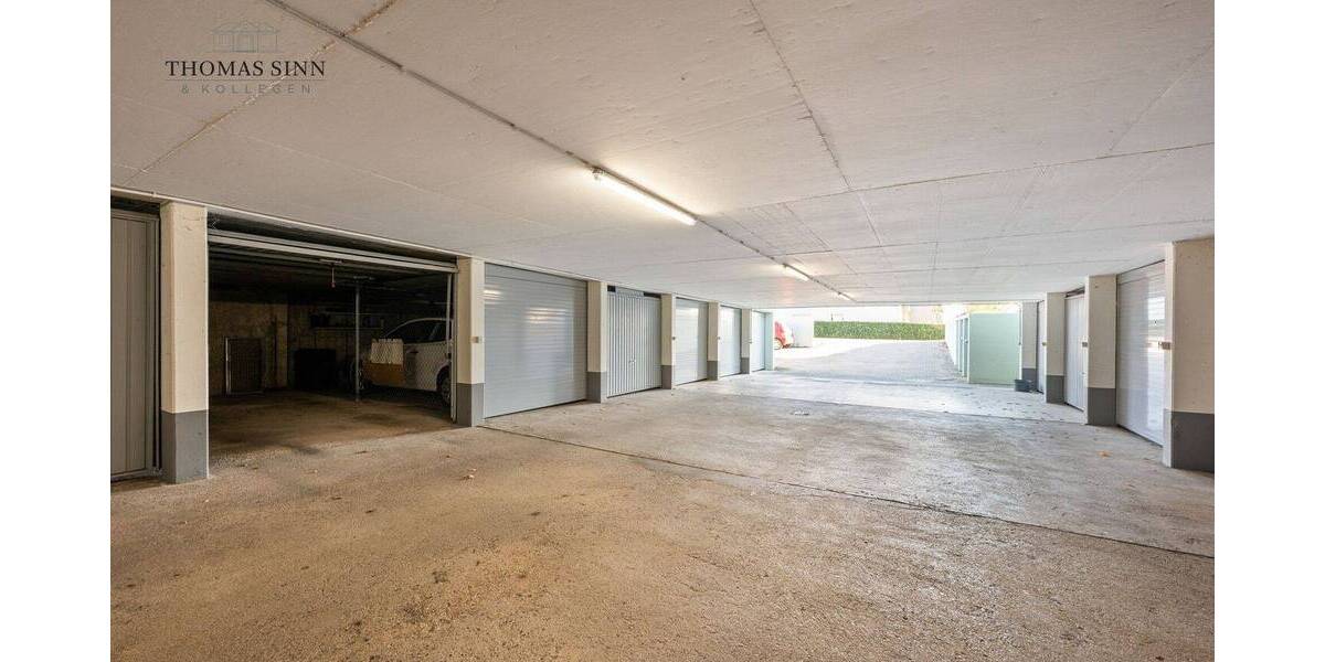 Modernisierungsbedürftige 3,5 Zimmer Wohnung mit schönem Blick ins Grüne - Sofort frei! 3 zimmer