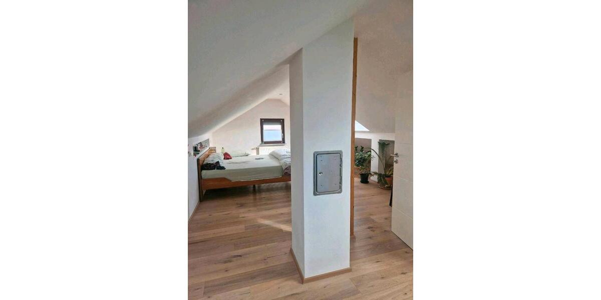Doppelhaushälfte Nufringen - 6 Zimmer, 160 m&sup2;, 590.000&euro; | Angebot:26044573