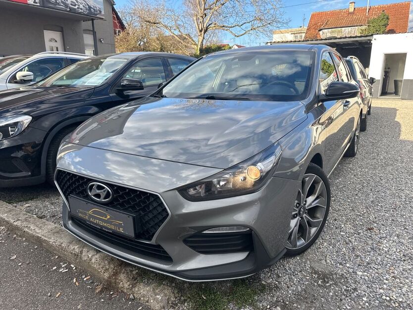 Hyundai i30 90.212 km 15.999 € Waiblingen 71334