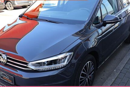 VW Touran 40.450 km 30.990 € Ostfildern 73760