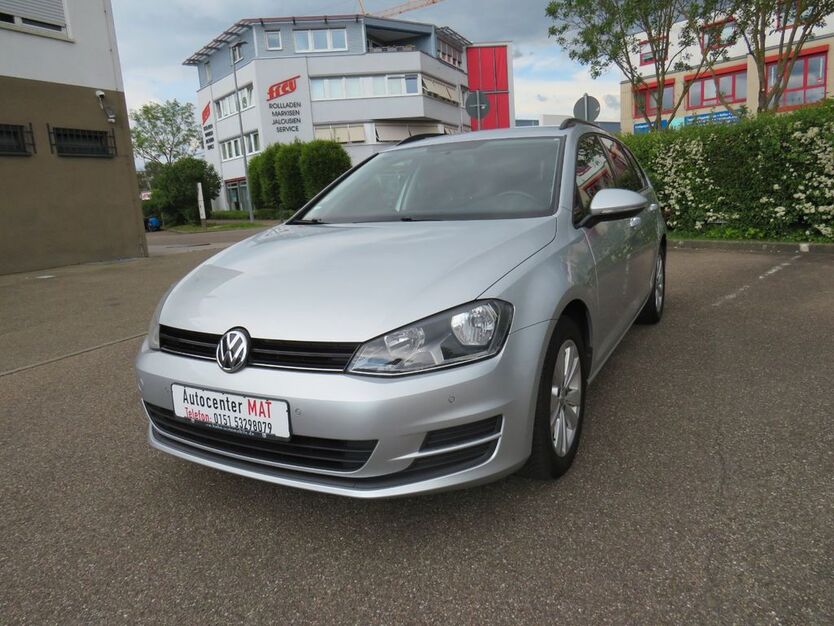 VW Golf 128.000 km 8.950 € Fellbach 70736