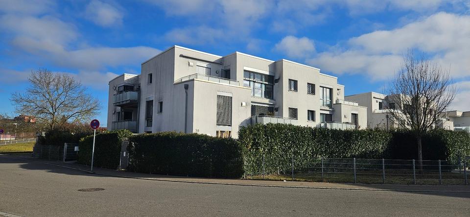 Erdgeschoßwohnung Sindelfingen Darmsheim - 3 Zimmer, 83 m&sup2;, 1.565&euro; | Angebot:25591058