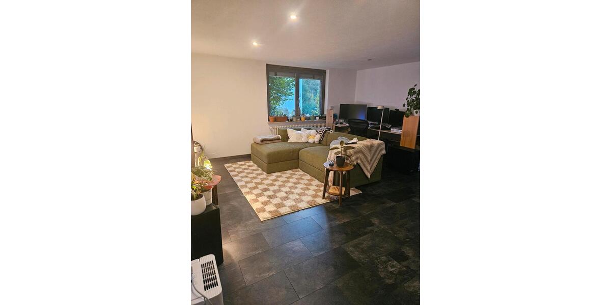 Erdgeschoßwohnung Reutlingen Altenburg - 2.5 Zimmer, 70 m&sup2;, 1.200&euro; | Angebot:27579761