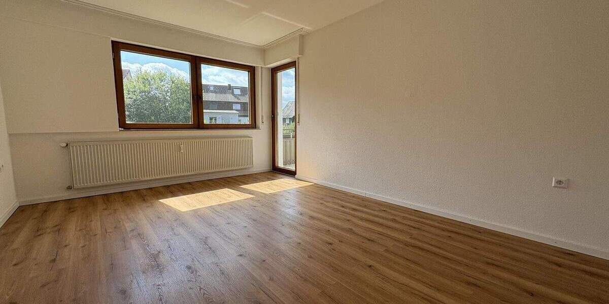 Mehrfamilienhaus, Wohnhaus Steinenbronn - 8 Zimmer, 155 m&sup2;, 669.000&euro; | Angebot:25748771