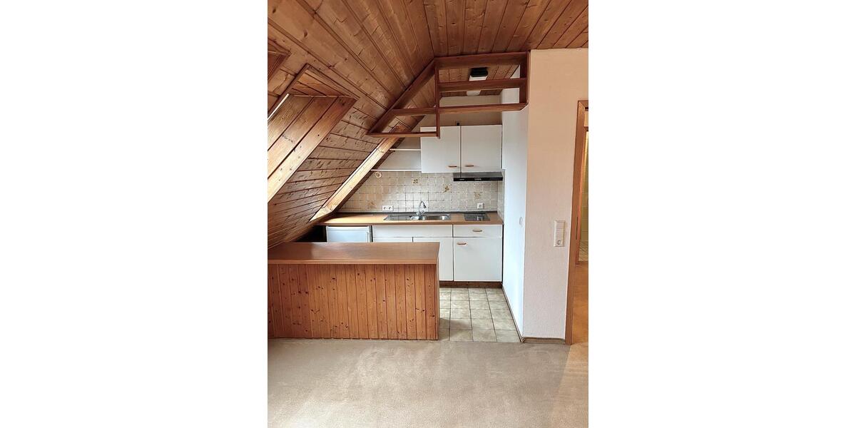 Dachgeschoßwohnung Nürtingen - 1 Zimmer, 24 m&sup2;, 90.000&euro; | Angebot:26803340