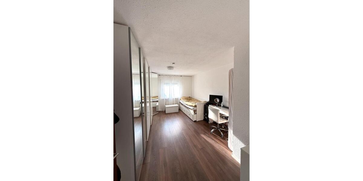 Etagenwohnung Sachsenheim - 3 Zimmer, 83 m&sup2;, 319.000&euro; | Angebot:25883502