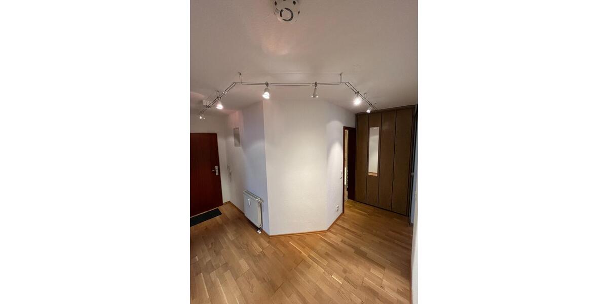 Etagenwohnung Sindelfingen Darmsheim - 3 Zimmer, 85 m&sup2;, 450&euro; | Angebot:24767522