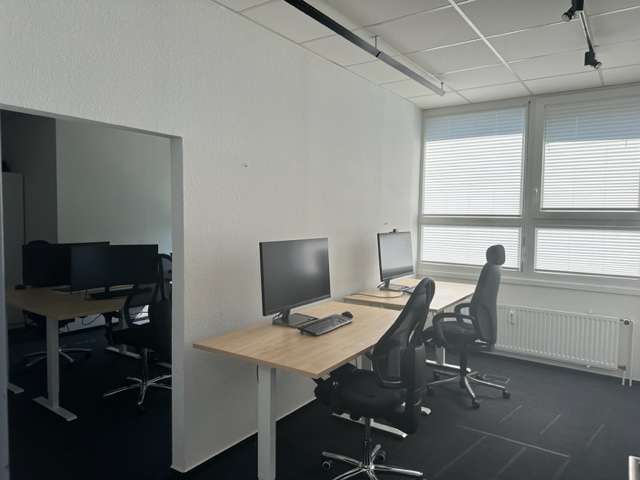 Büro in Stuttgart 450 € 35.35 m²