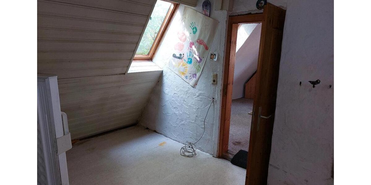 Einfamilienhaus Vaihingen an der Enz - 4 Zimmer, 118 m&sup2;, 260.000&euro; | Angebot:24878802