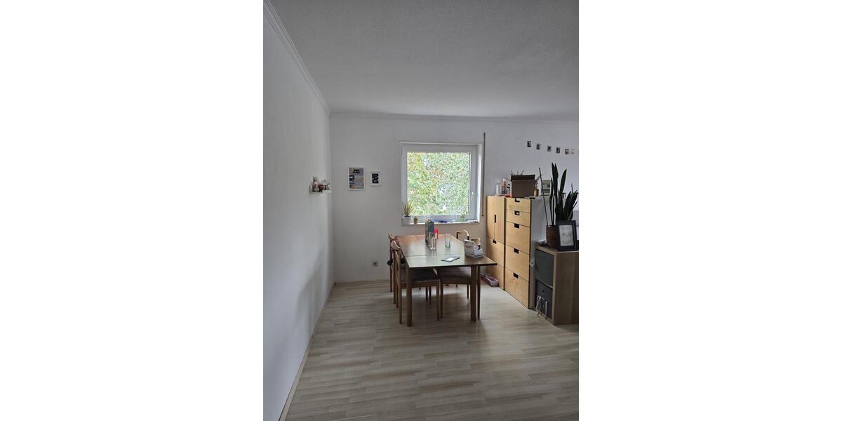Etagenwohnung Ludwigsburg Hoheneck - 4 Zimmer, 91 m&sup2;, 1.775&euro; | Angebot:27603040