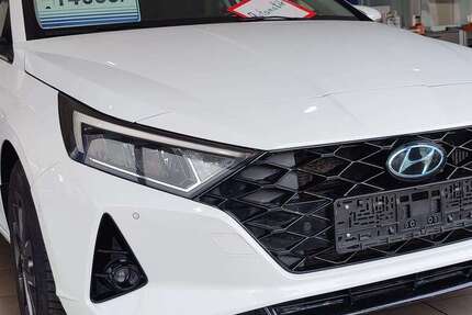 Hyundai i20 89.730 km 14.200 &euro; Reutlingen 72766