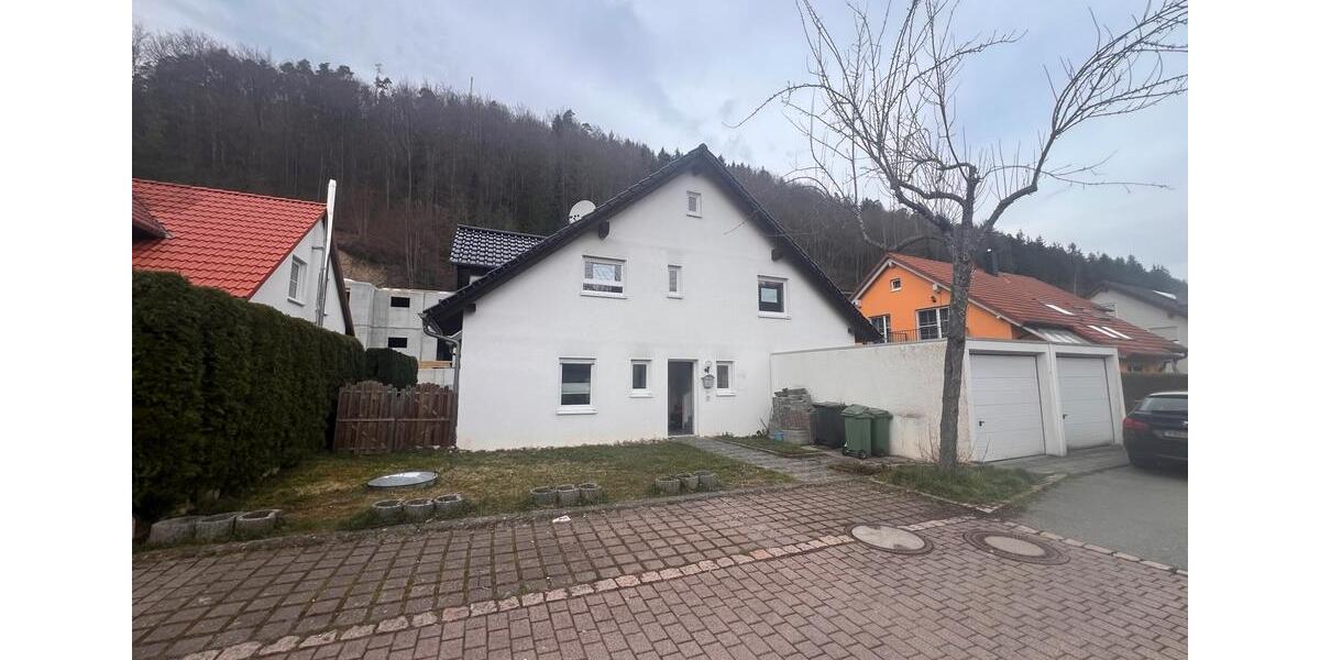 Mehrfamilienhaus, Wohnhaus Nagold - 7 Zimmer, 190 m&sup2;, 655.000&euro; | Angebot:26483093