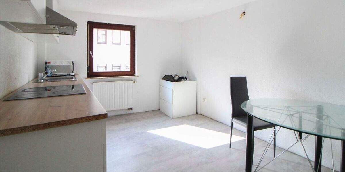 Doppelhaushälfte Stuttgart Weilimdorf - 7 Zimmer, 170 m&sup2;, 520.000&euro; | Angebot:24825230