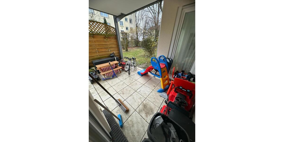 Erdgeschoßwohnung Esslingen am Neckar Pliensauvorstadt - 3 Zimmer, 82 m&sup2;, 350.000&euro; | Angebot:25169922