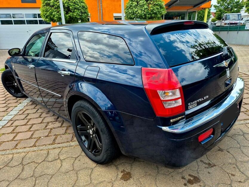 300C