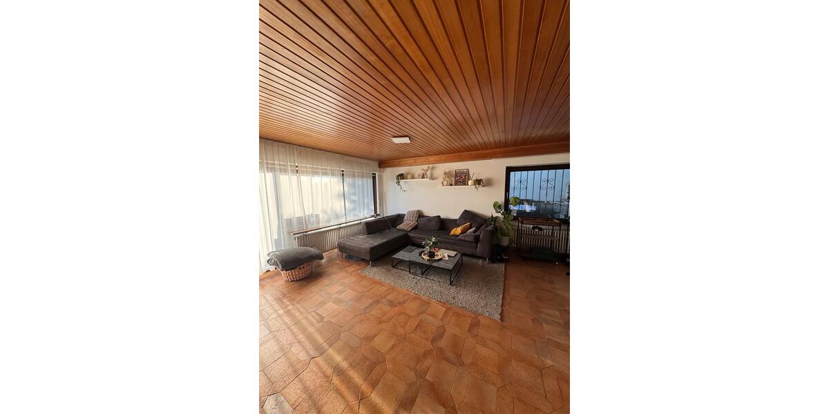 Etagenwohnung Böblingen Dagersheim - 3 Zimmer, 90 m&sup2;, 1.100&euro; | Angebot:27616387