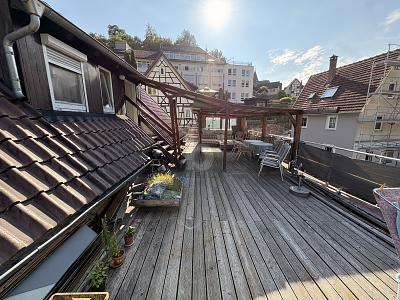 RENDITECHANCE MIT DACHTERRASSE & POTENZIAL - Mehrfamilienhaus, Wohnhaus Wildberg | Angebot:27590292