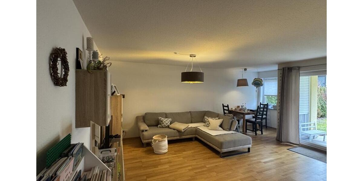 Erdgeschoßwohnung Gerlingen - 3.5 Zimmer, 79 m&sup2;, 1.100&euro; | Angebot:25328664