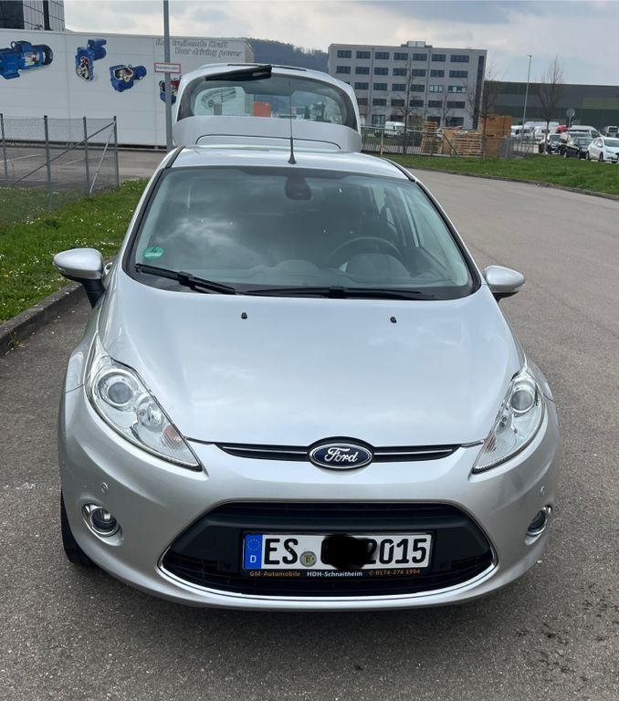 Ford Fiesta 49.234 km 8.900 € Esslingen 73734