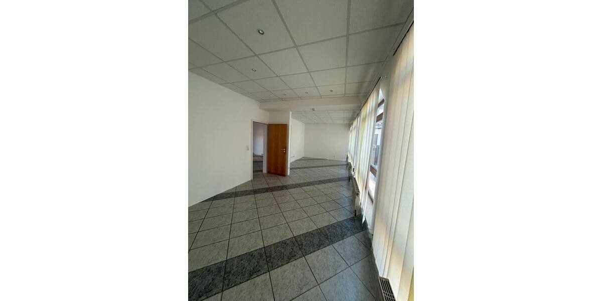 Gewerbeobjekt Rutesheim - 1.500&euro; | Angebot:25618898