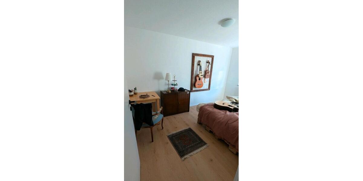 Etagenwohnung Reutlingen Orschel-Hagen - 3 Zimmer, 60 m&sup2;, 1.000&euro; | Angebot:27597245