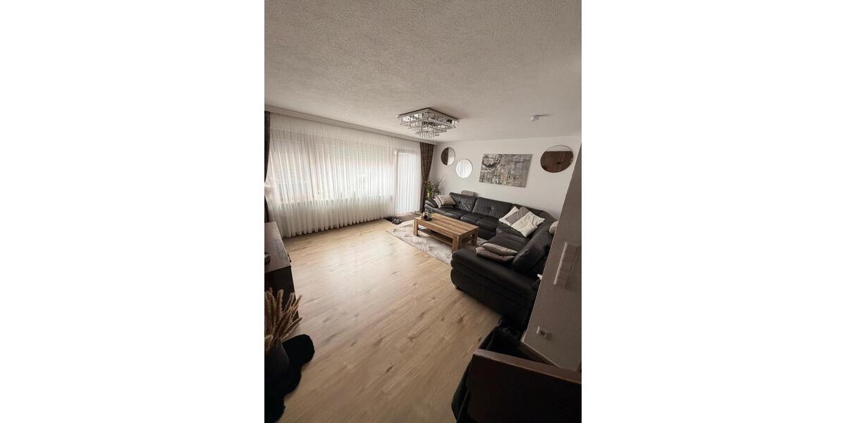 Reihenhaus Stuttgart Hedelfingen - 7 Zimmer, 125 m&sup2;, 630.000&euro; | Angebot:27546673