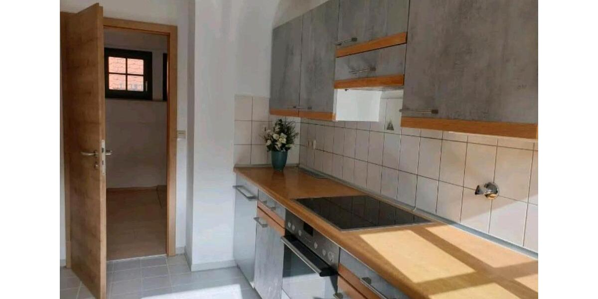 Dachgeschoßwohnung Rottenburg am Neckar - 2 Zimmer, 65 m&sup2;, 255.000&euro; | Angebot:27533983
