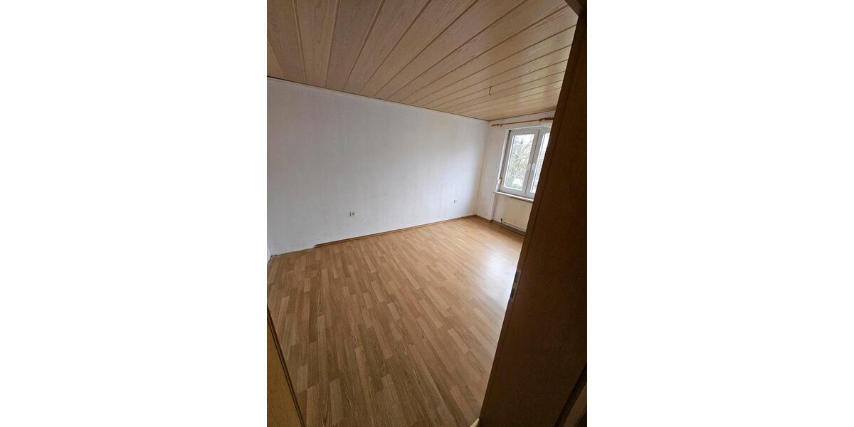 Etagenwohnung Herrenberg - 3 Zimmer, 72 m&sup2;, 275.000&euro; | Angebot:24443746